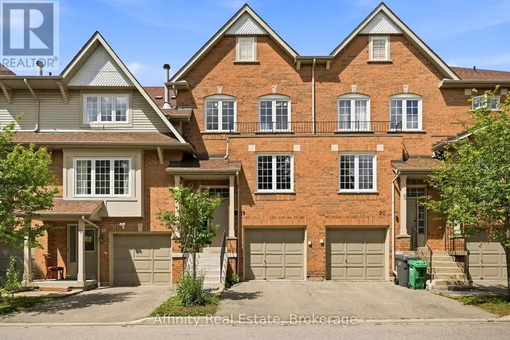 19 - 1575 South Parade Court, Mississauga (East Credit)