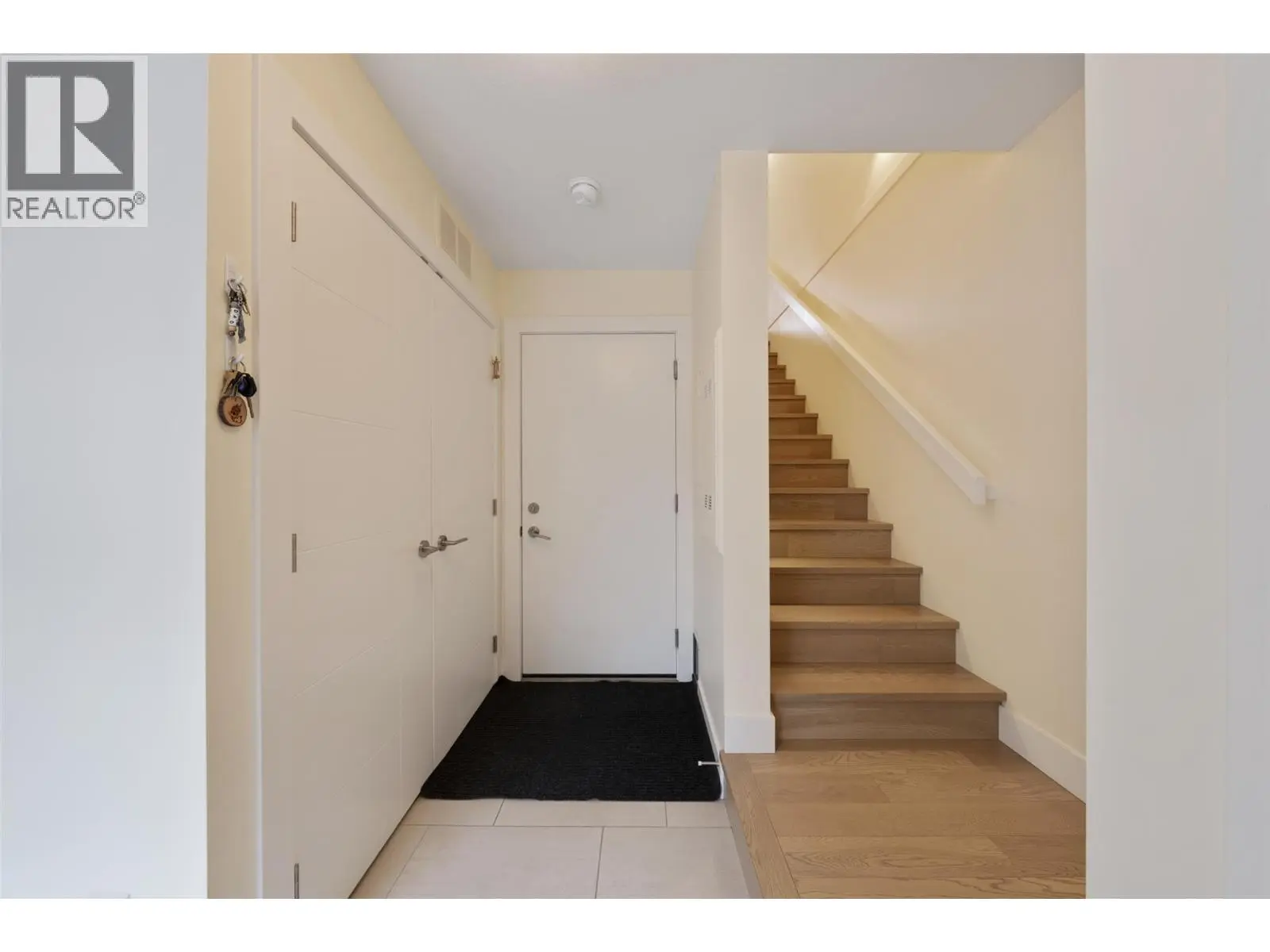 1102 Cameron Avenue Unit# 144. Kelowna, British Columbia
