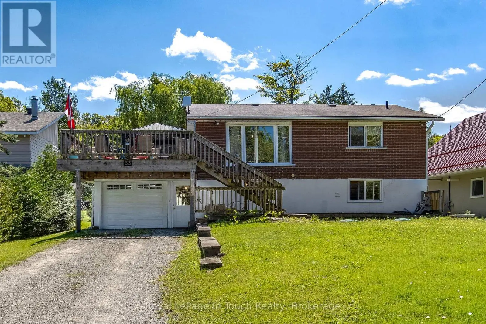 33 Grandview Road, Tay