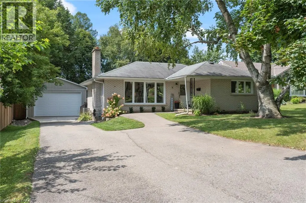 16 Gibson Drive, Simcoe
