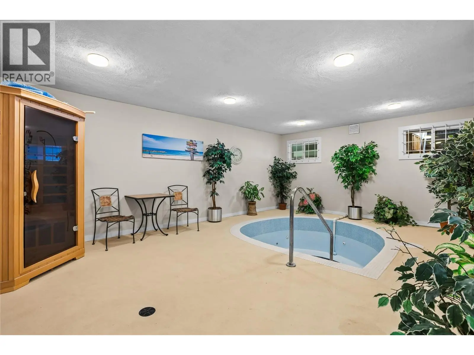 1915 Pacific Court Unit# 504. Kelowna, British Columbia