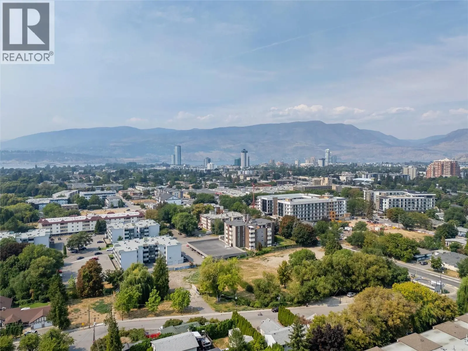 1915 Pacific Court Unit# 504. Kelowna, British Columbia