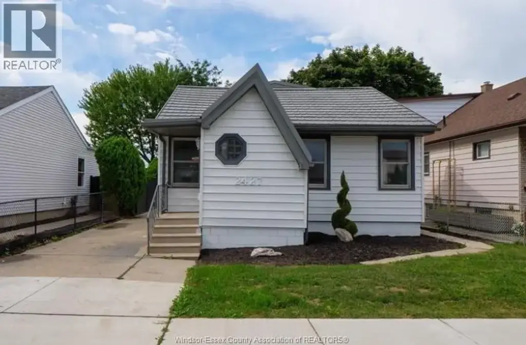 2427 Mercer, Windsor