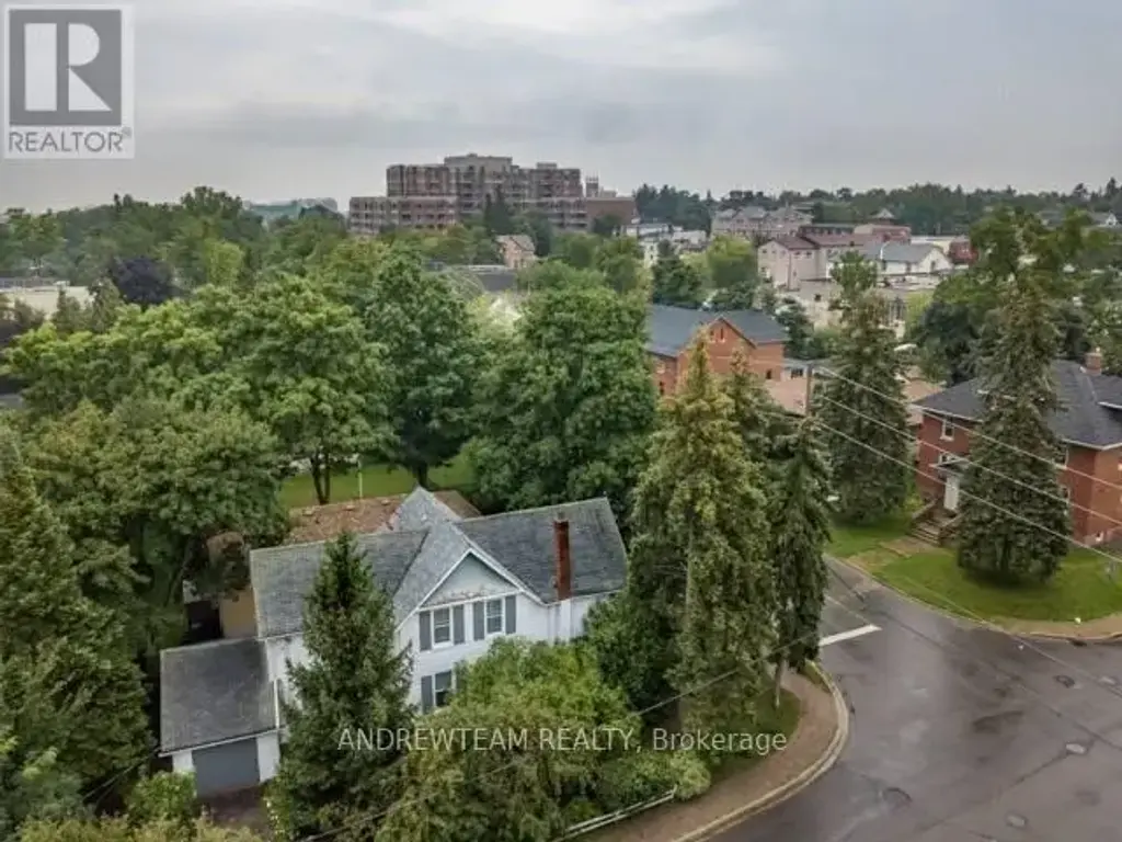 3 Church Street S, Richmond Hill (Crosby)