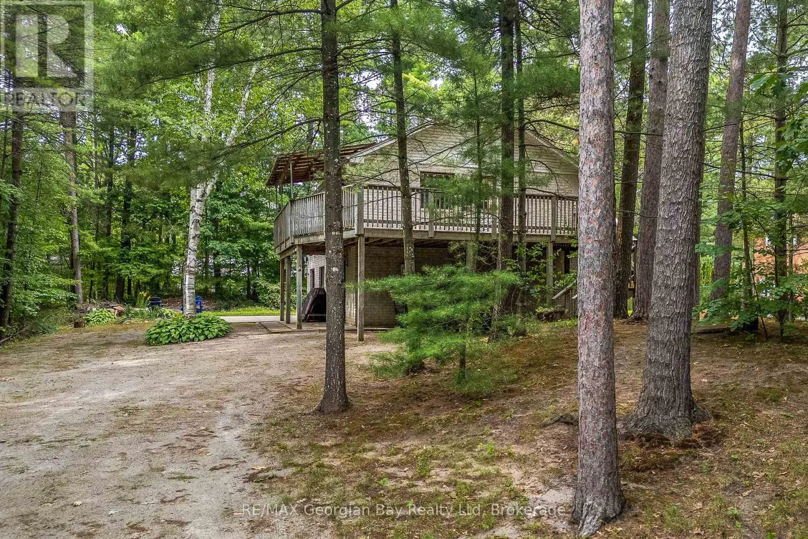 754 Lafontaine Road W, Tiny