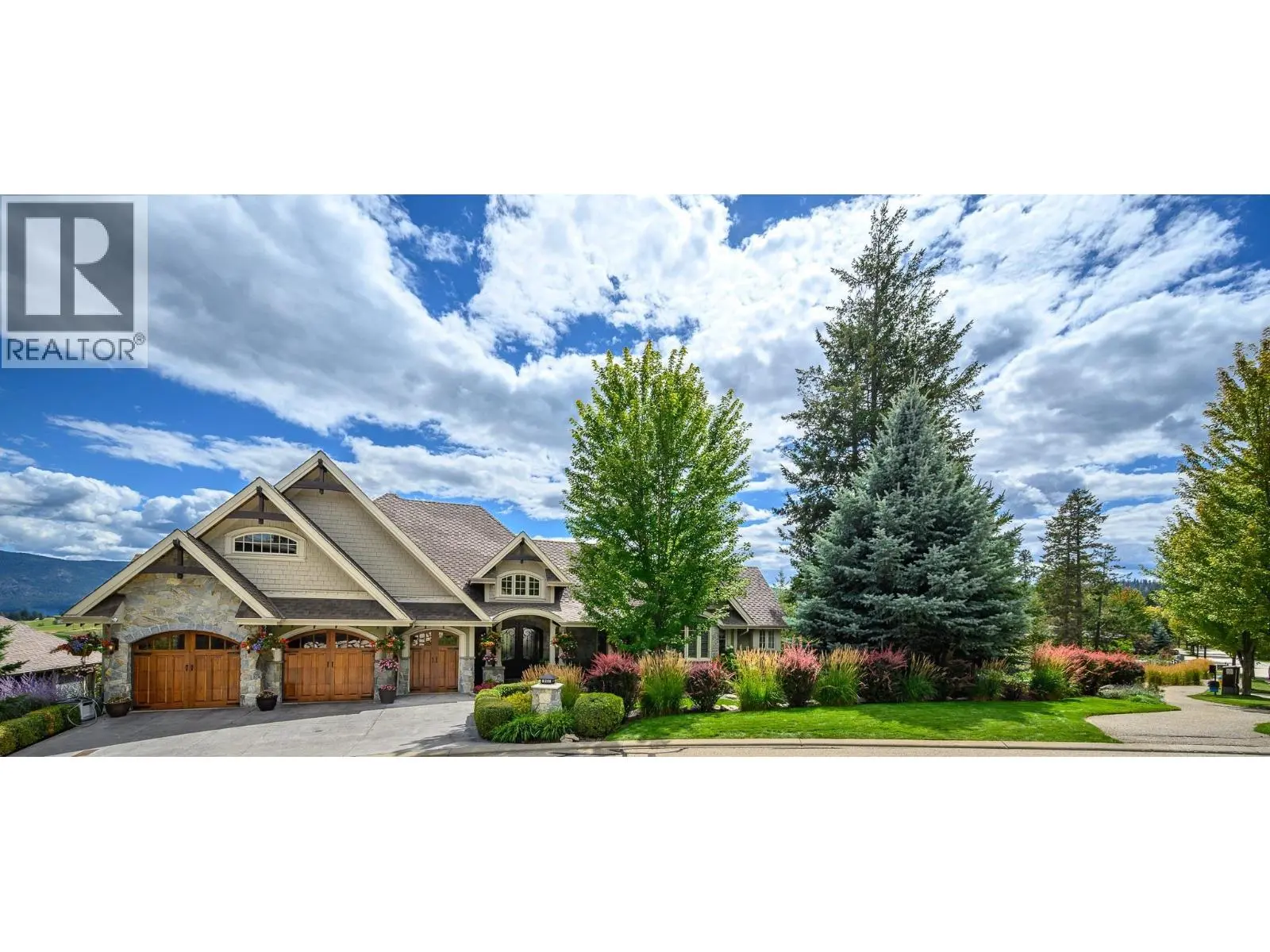 602 Falcon Point Way. Vernon, British Columbia