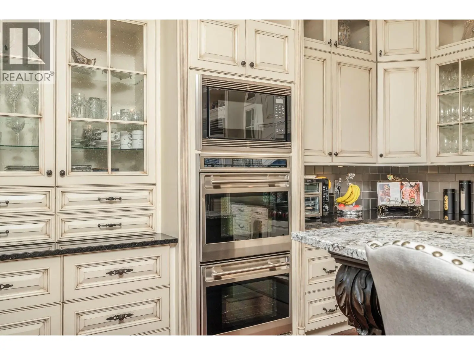 602 Falcon Point Way. Vernon, British Columbia