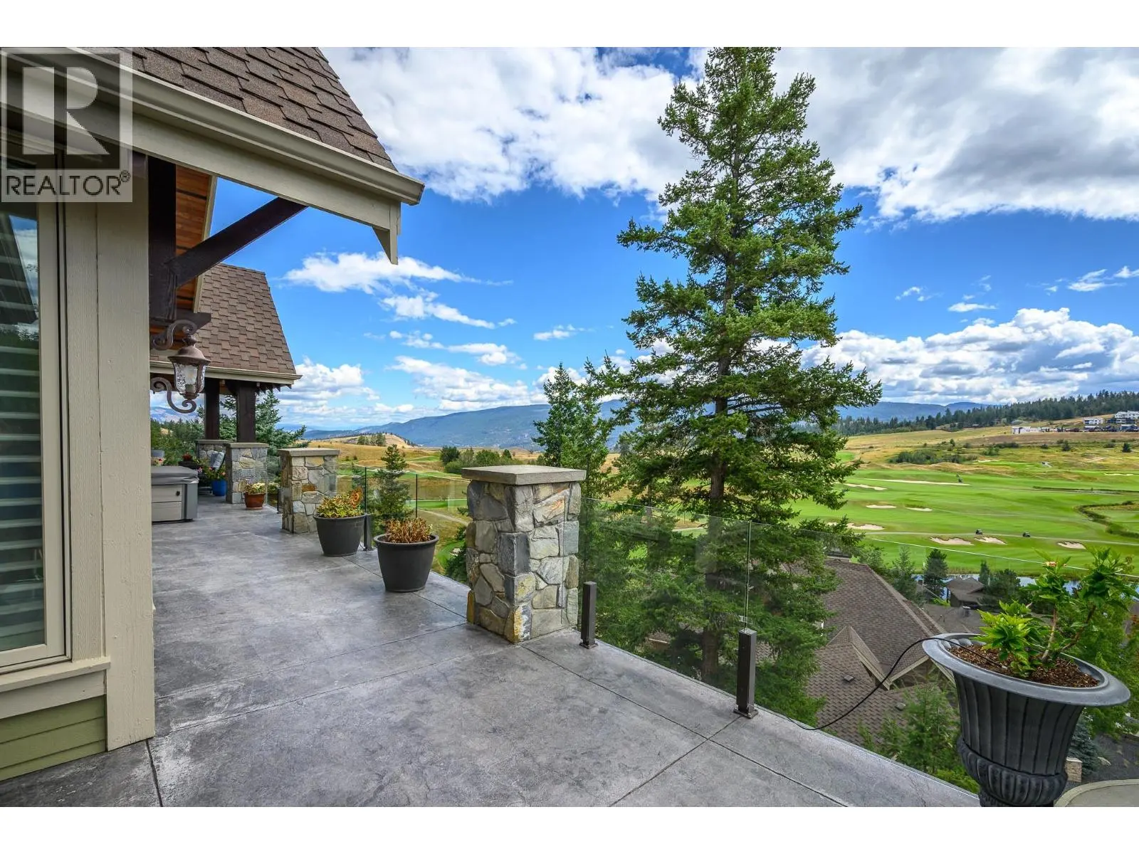 602 Falcon Point Way. Vernon, British Columbia