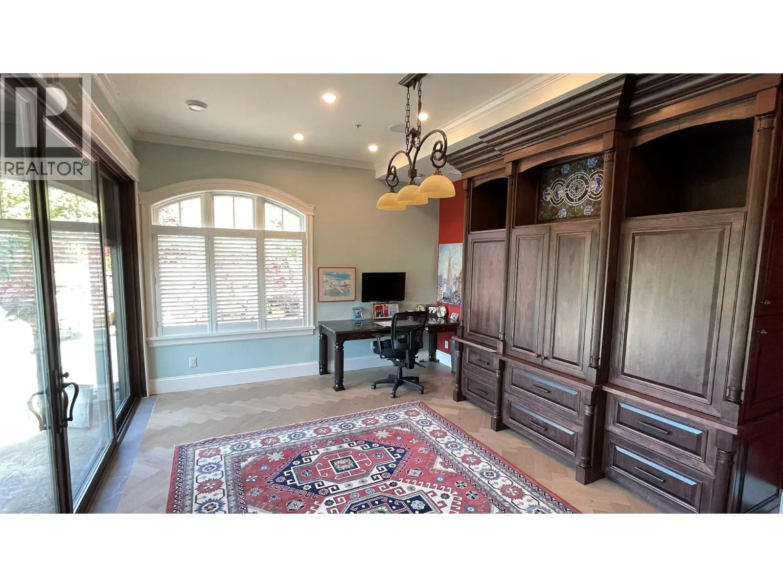 602 Falcon Point Way. Vernon, British Columbia