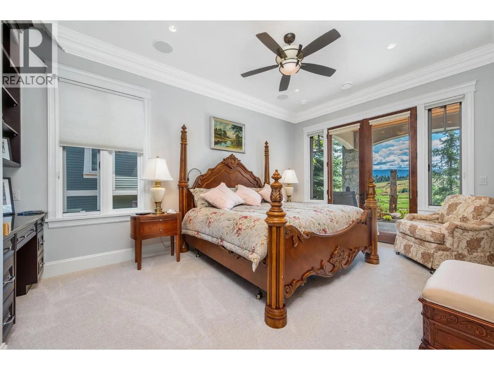 602 Falcon Point Way. Vernon, British Columbia