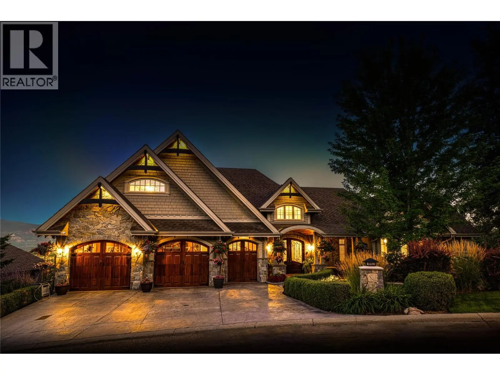 602 Falcon Point Way. Vernon, British Columbia