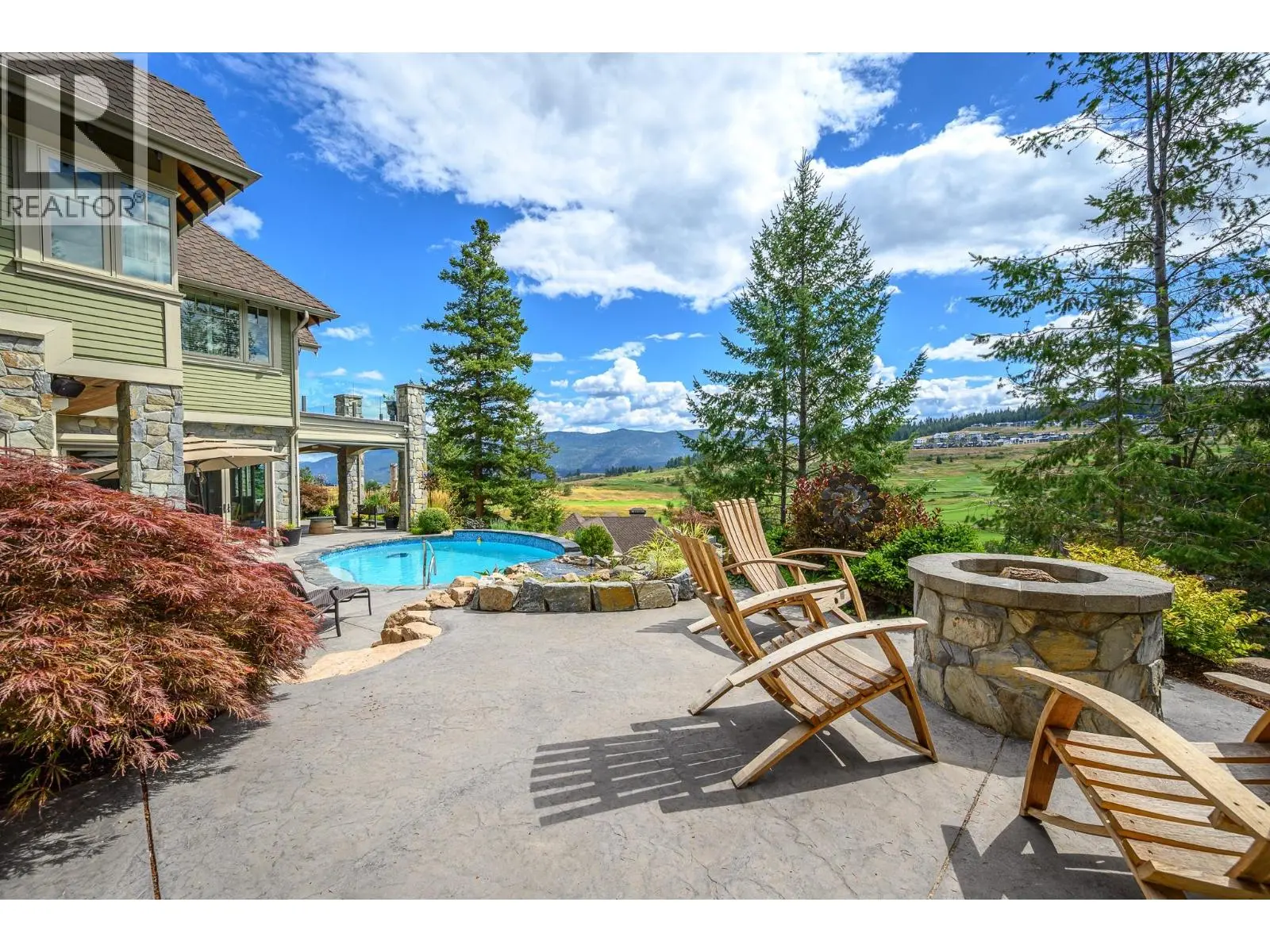 602 Falcon Point Way. Vernon, British Columbia