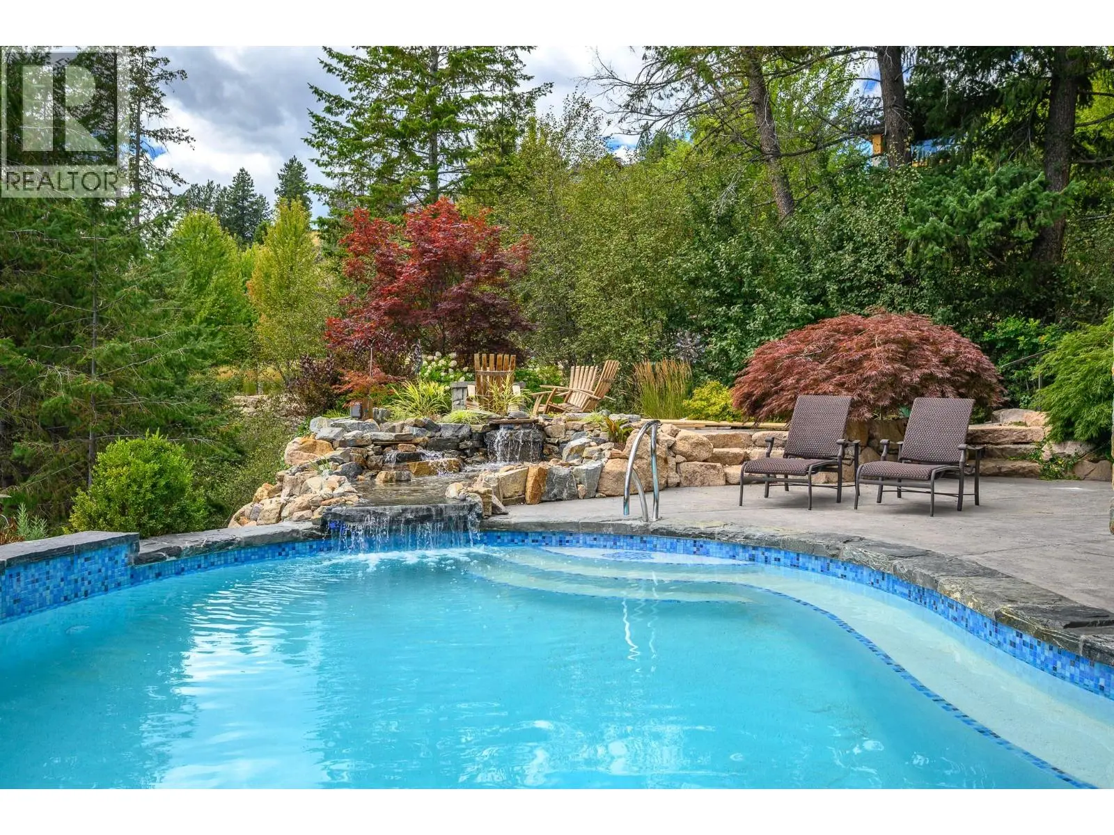 602 Falcon Point Way. Vernon, British Columbia