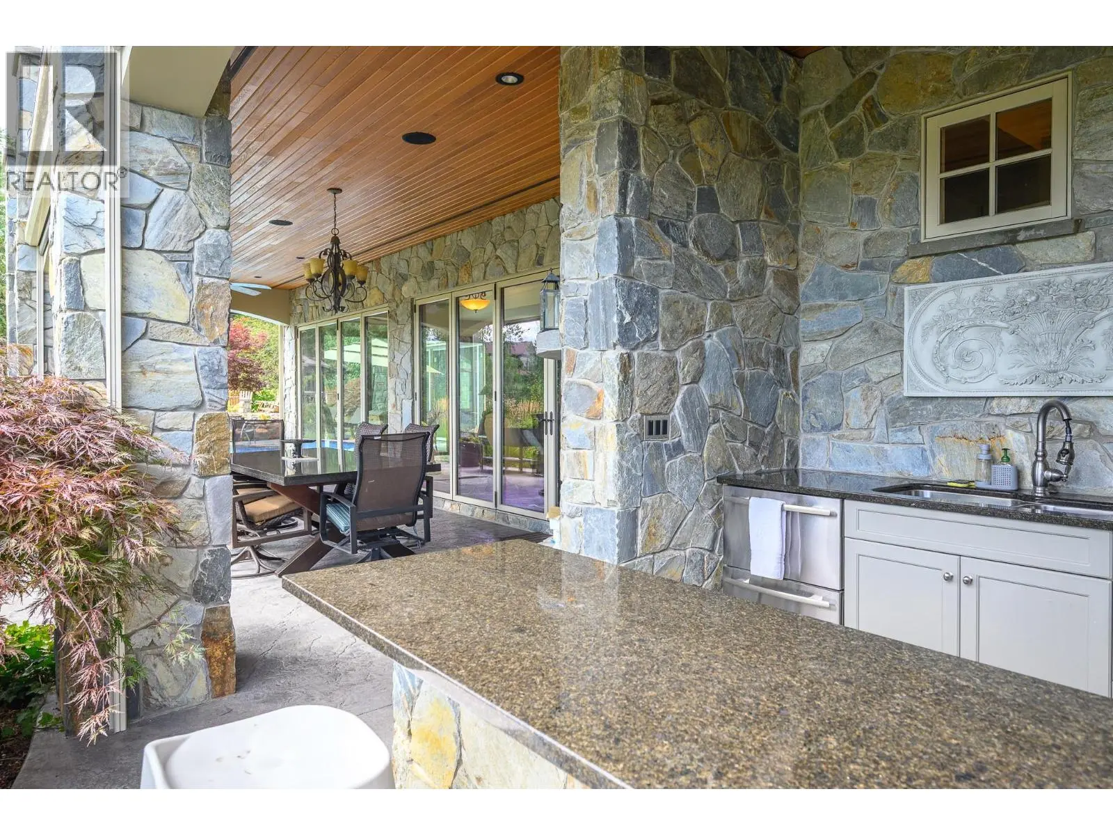 602 Falcon Point Way. Vernon, British Columbia