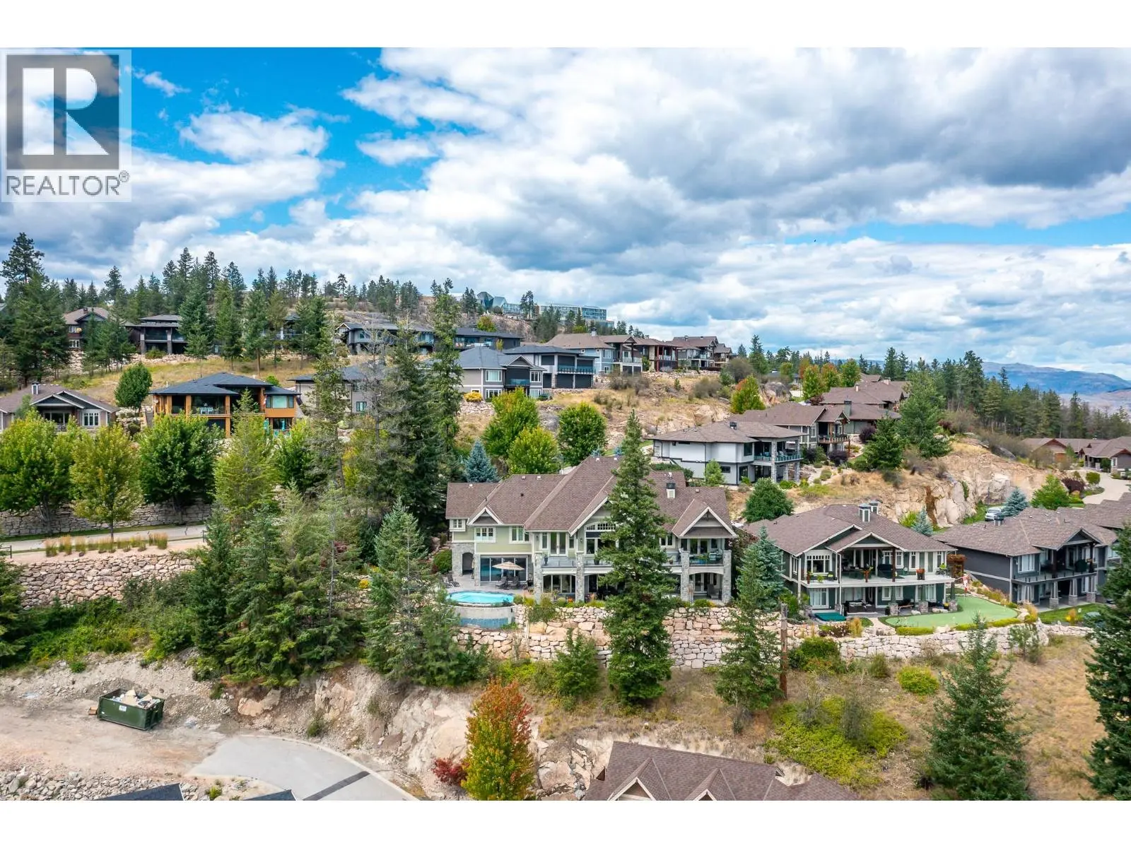 602 Falcon Point Way. Vernon, British Columbia
