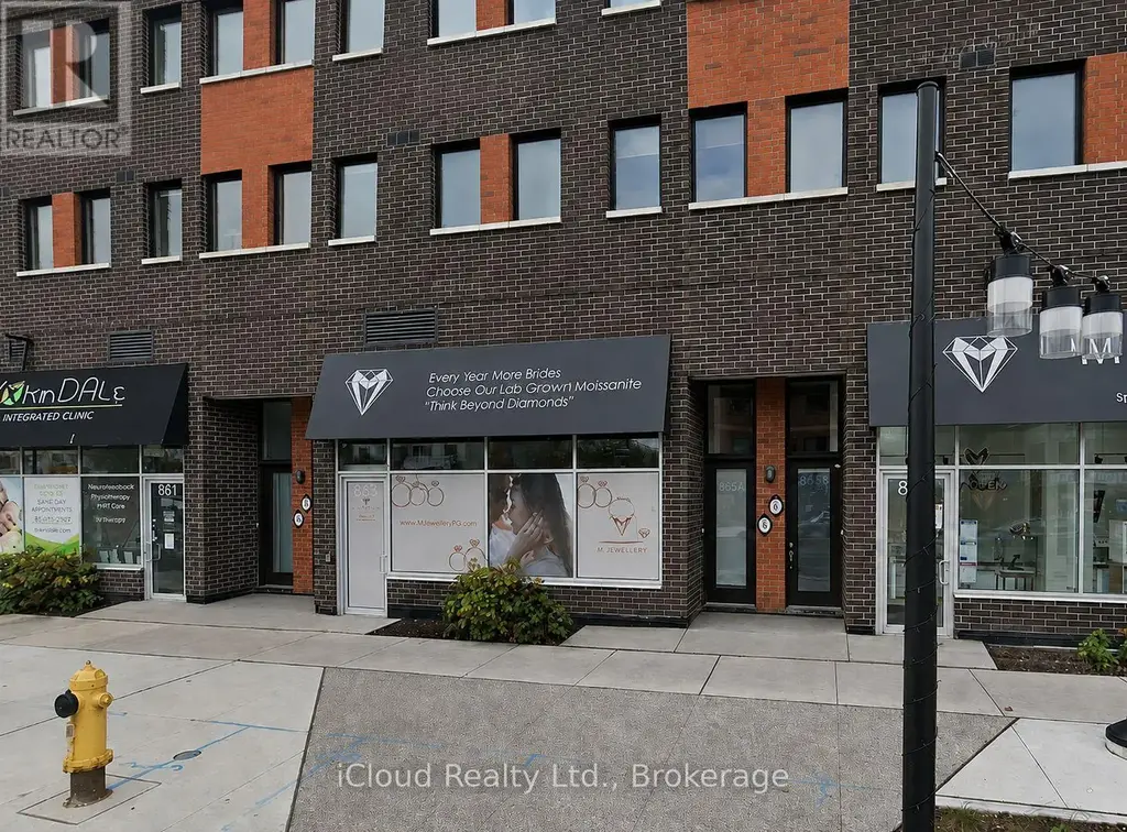 863 Wilson Avenue, Toronto (Downsview-Roding-CFB)