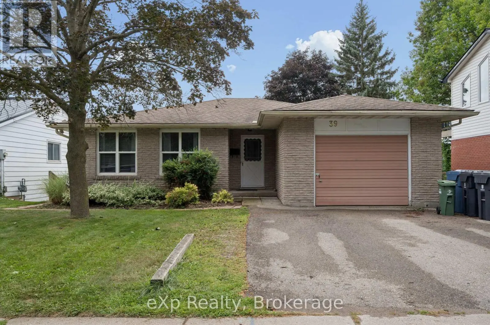 39 Keats Crescent, Guelph (Kortright West)