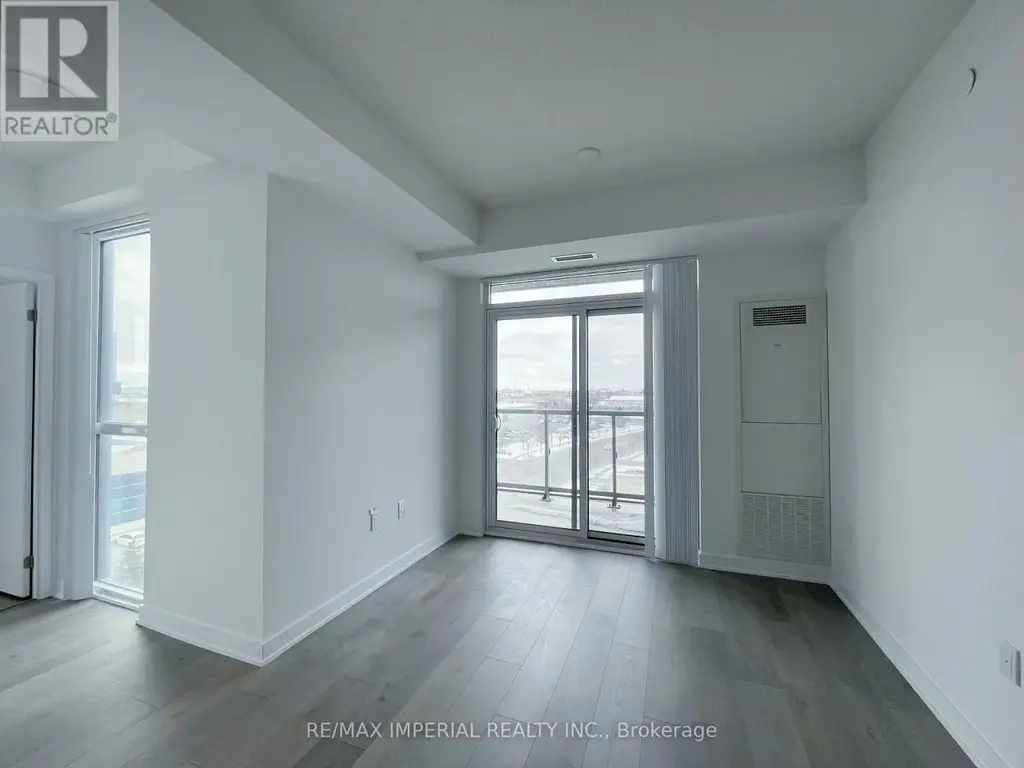 616 - 38 Honeycrisp Crescent, Vaughan (Vaughan Corporate Centre)