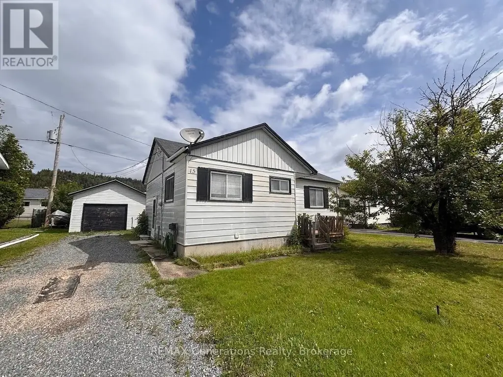15 Falcon Avenue, Manitouwadge