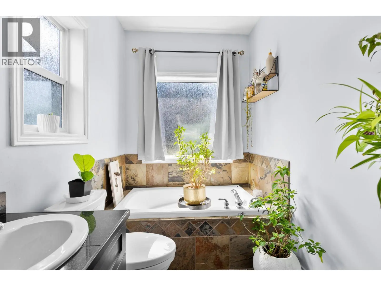 5185 Cobble Court. Kelowna, British Columbia