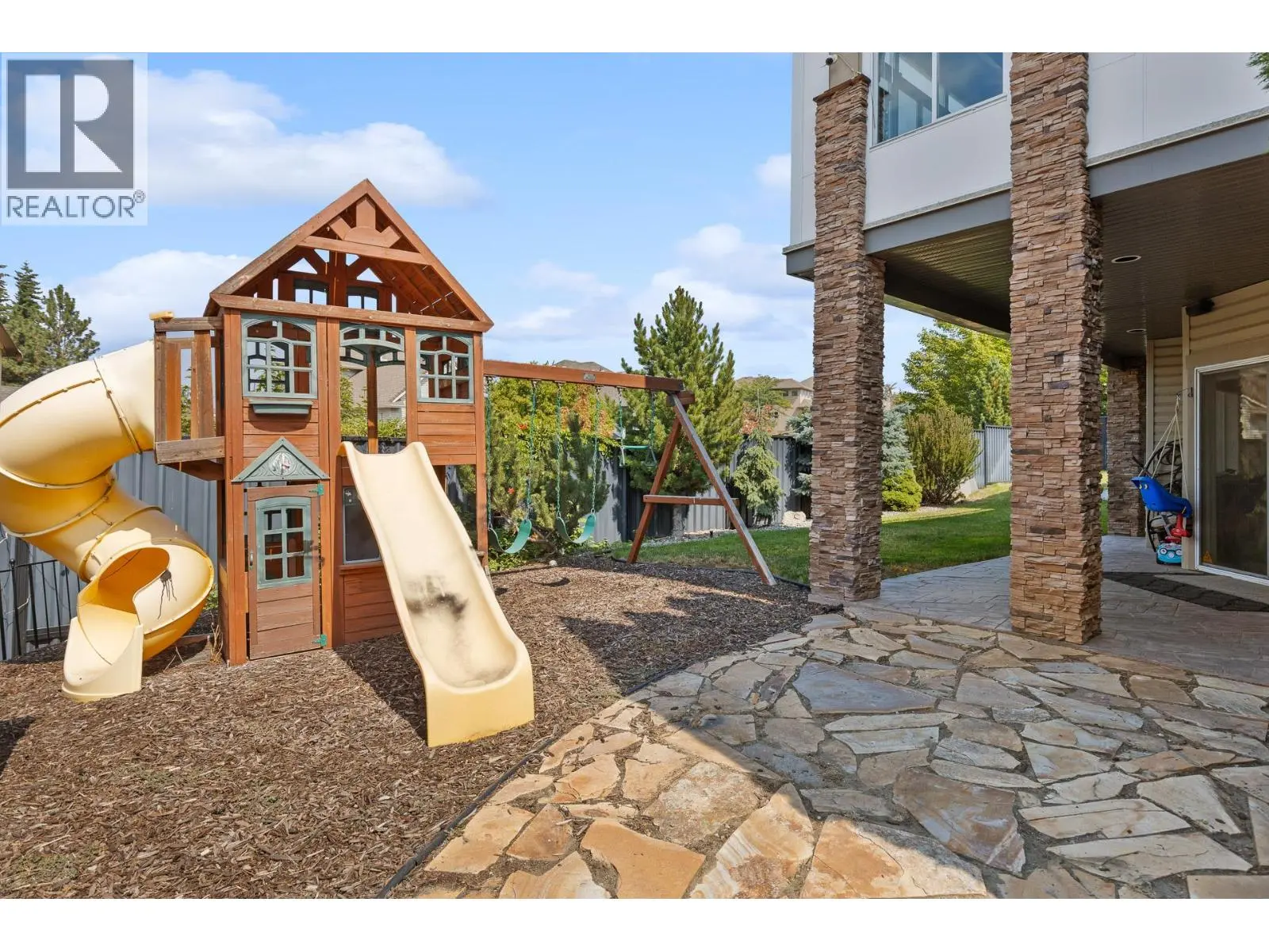 5185 Cobble Court. Kelowna, British Columbia