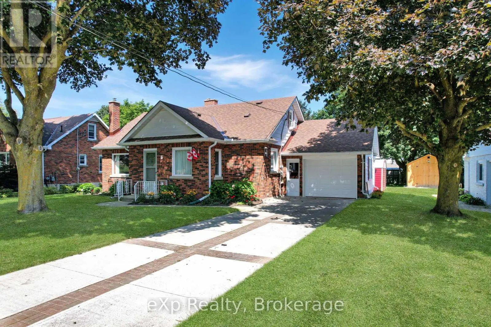 6 Johnstone Boulevard, Brockton