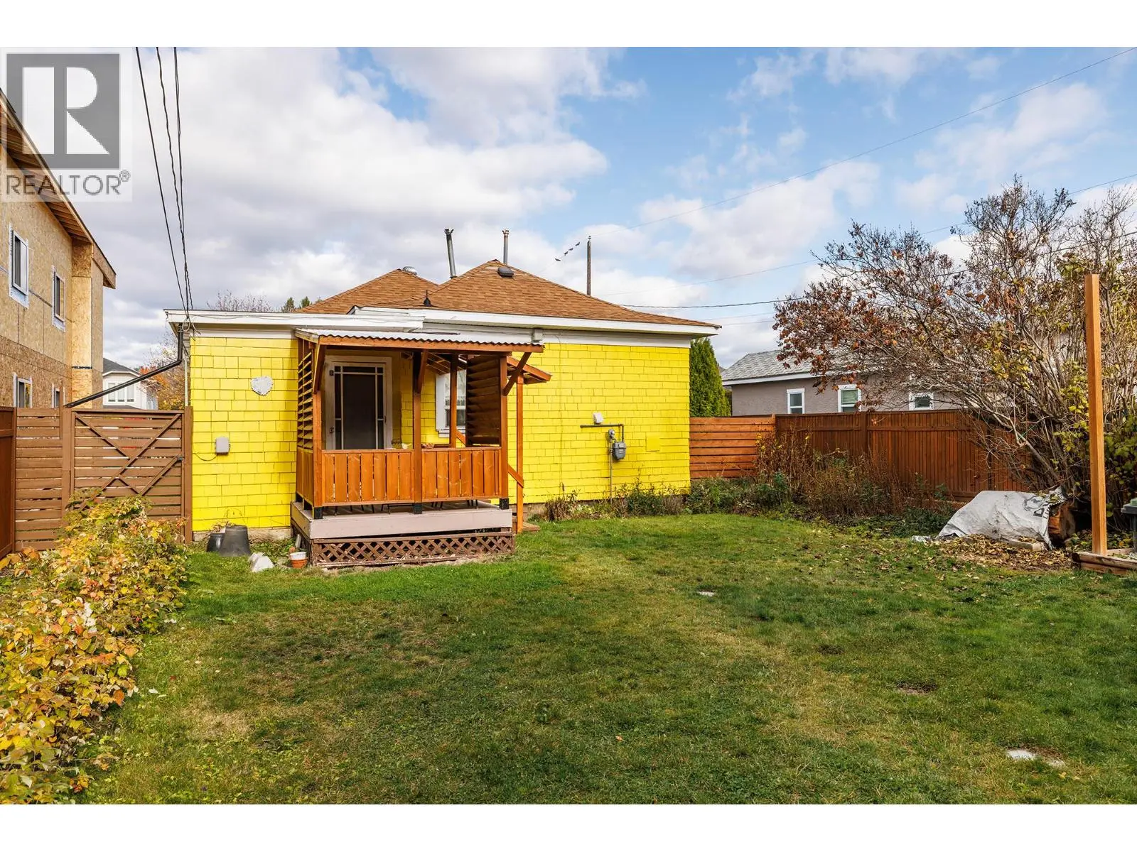 795 Lawson Avenue. Kelowna, British Columbia