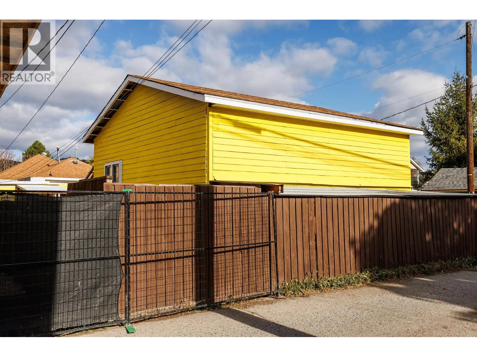 795 Lawson Avenue. Kelowna, British Columbia