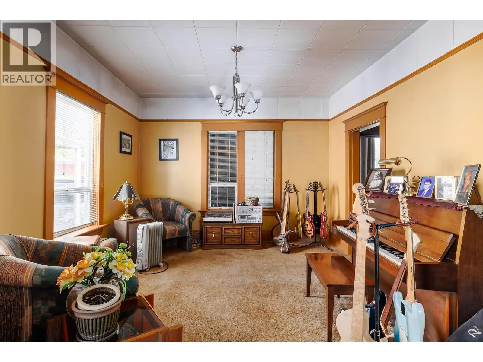 795 Lawson Avenue. Kelowna, British Columbia