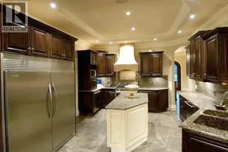 3517 Lakeshore Road. Kelowna, British Columbia