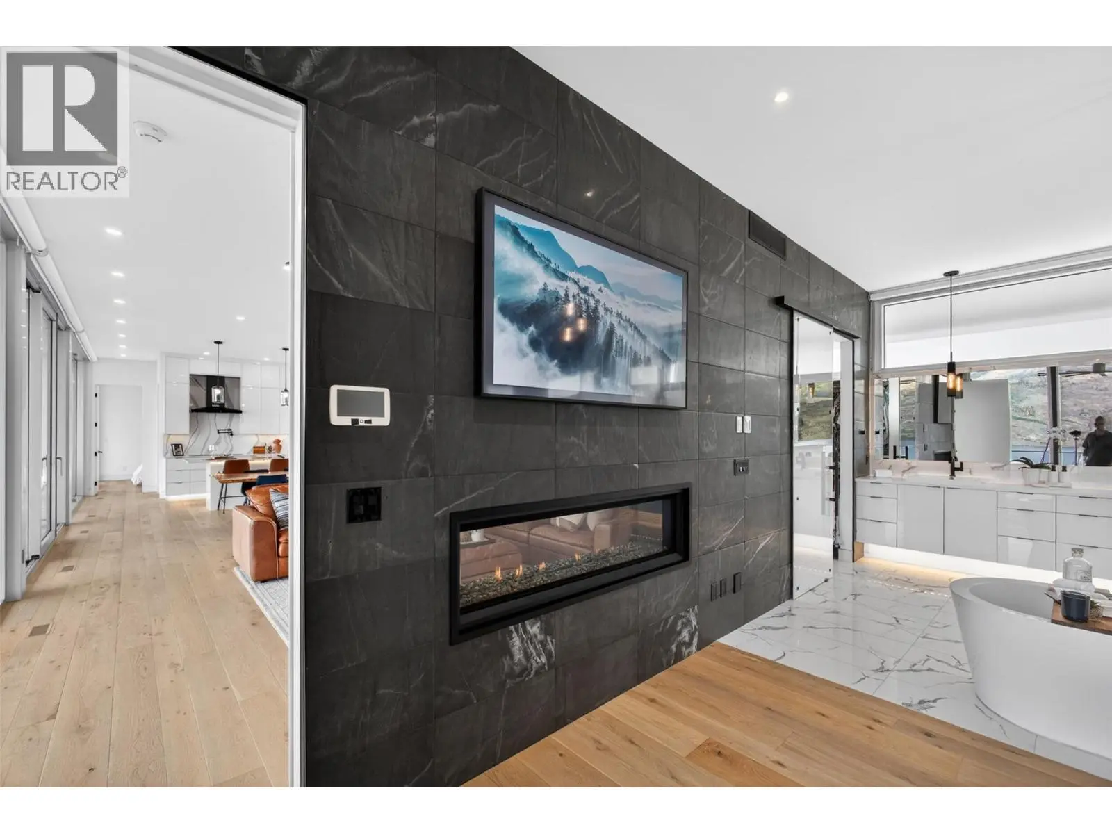 5835 Vicary Road. Peachland, British Columbia