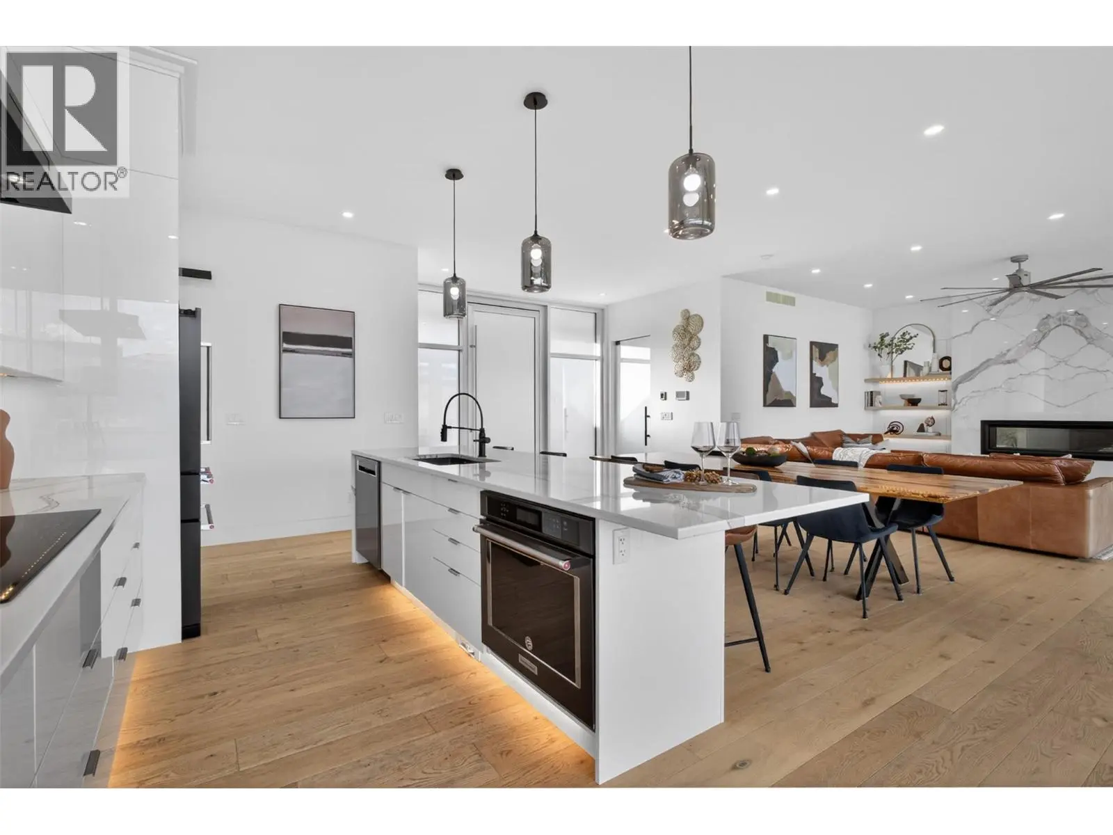 5835 Vicary Road. Peachland, British Columbia