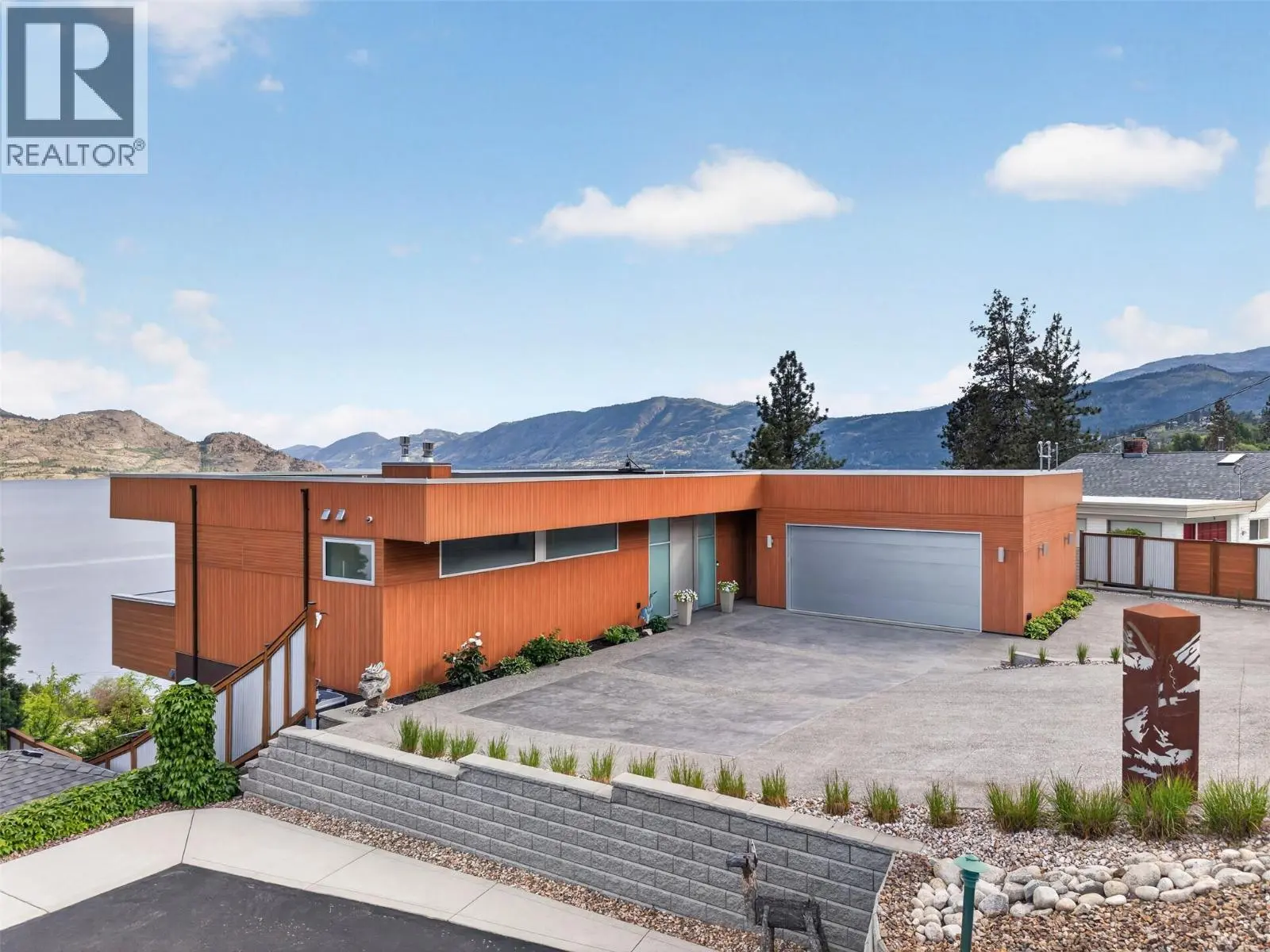 5835 Vicary Road. Peachland, British Columbia