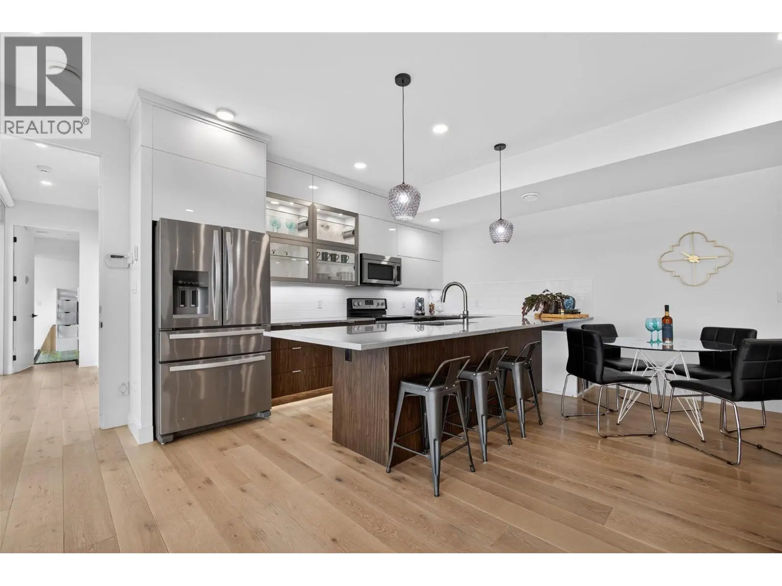 5835 Vicary Road. Peachland, British Columbia