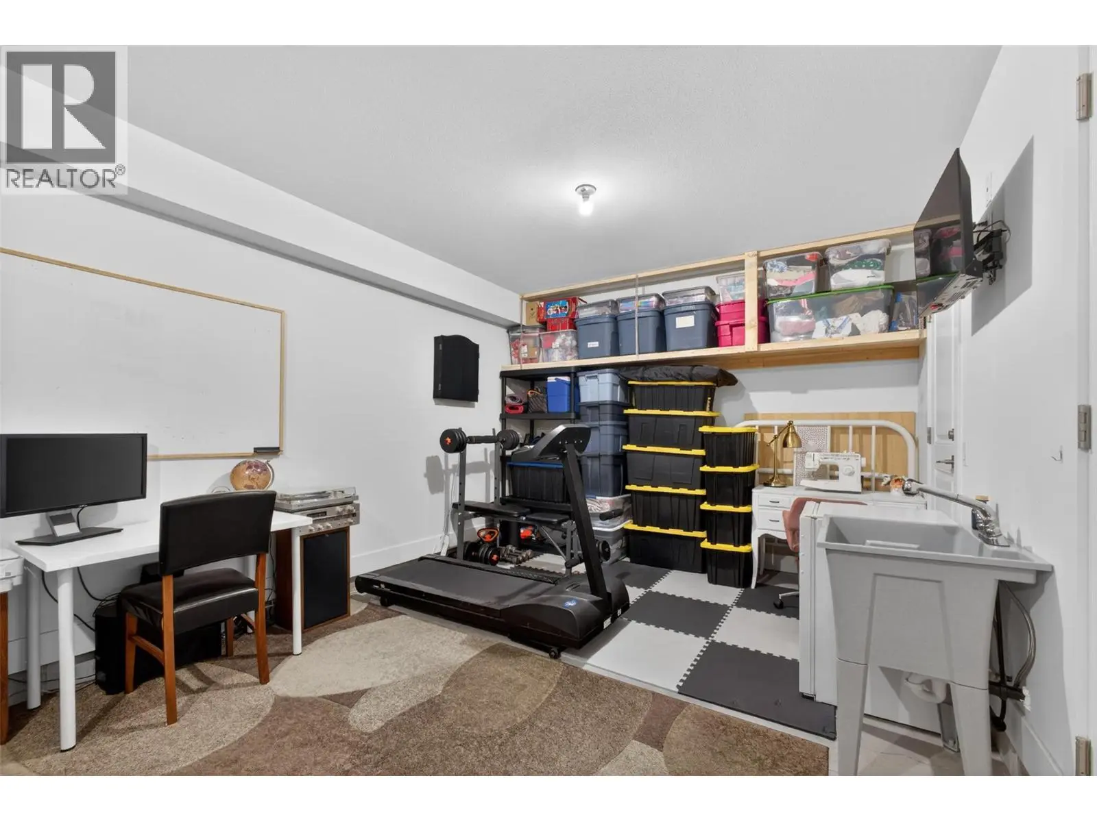720 Valley Road Unit# 28. Kelowna, British Columbia