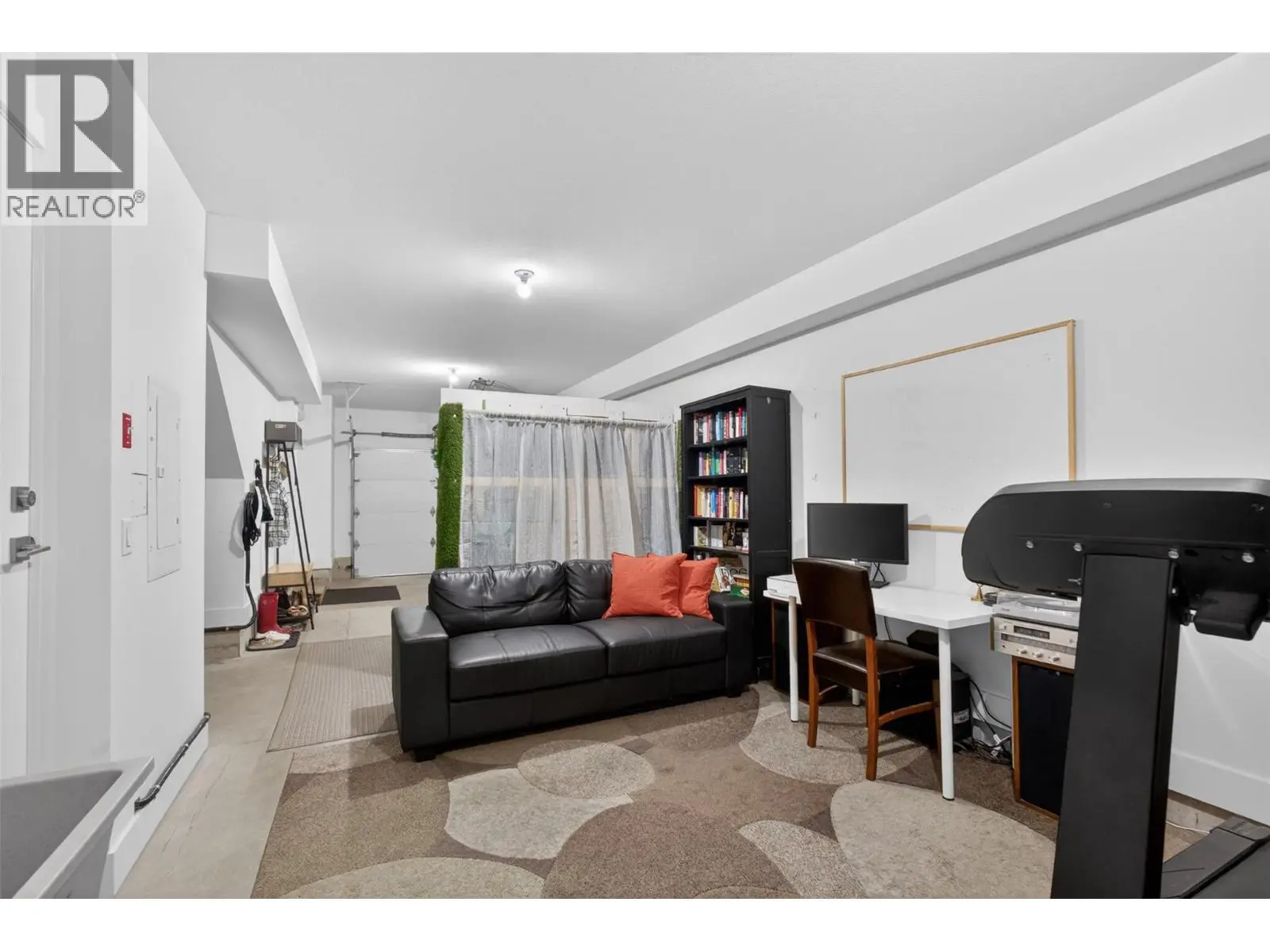 720 Valley Road Unit# 28. Kelowna, British Columbia