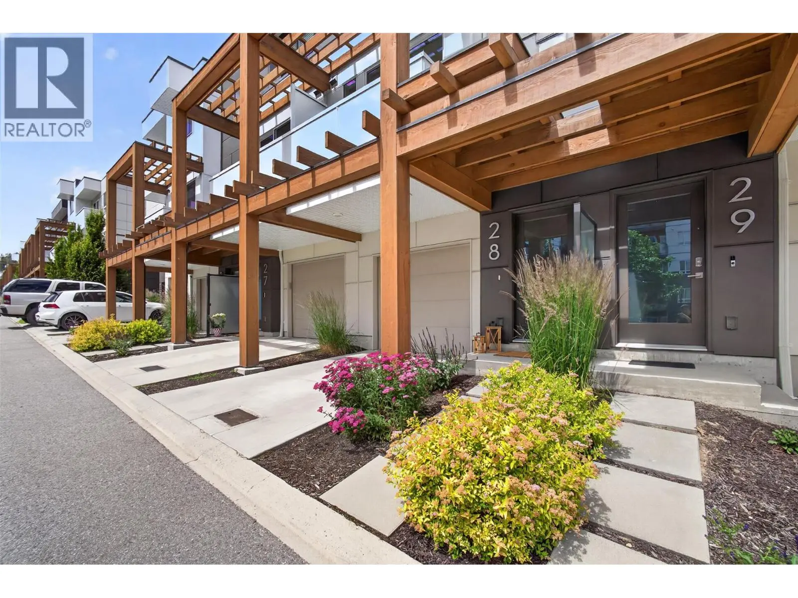 720 Valley Road Unit# 28. Kelowna, British Columbia