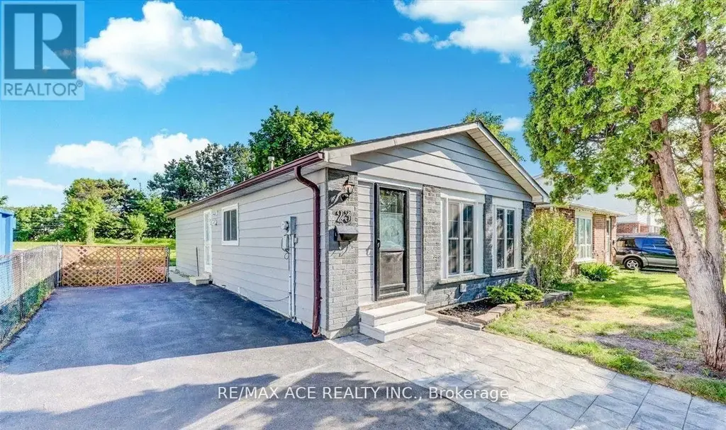 Bsmt - 23 Gemshaw Crescent, Toronto (Malvern)