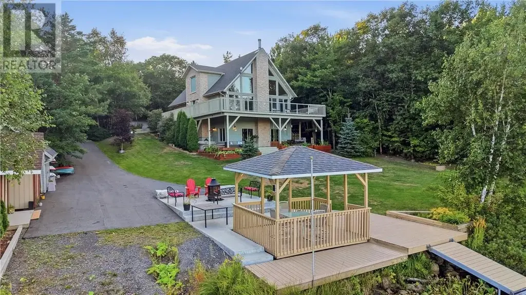 317 Middle Lake, Sudbury