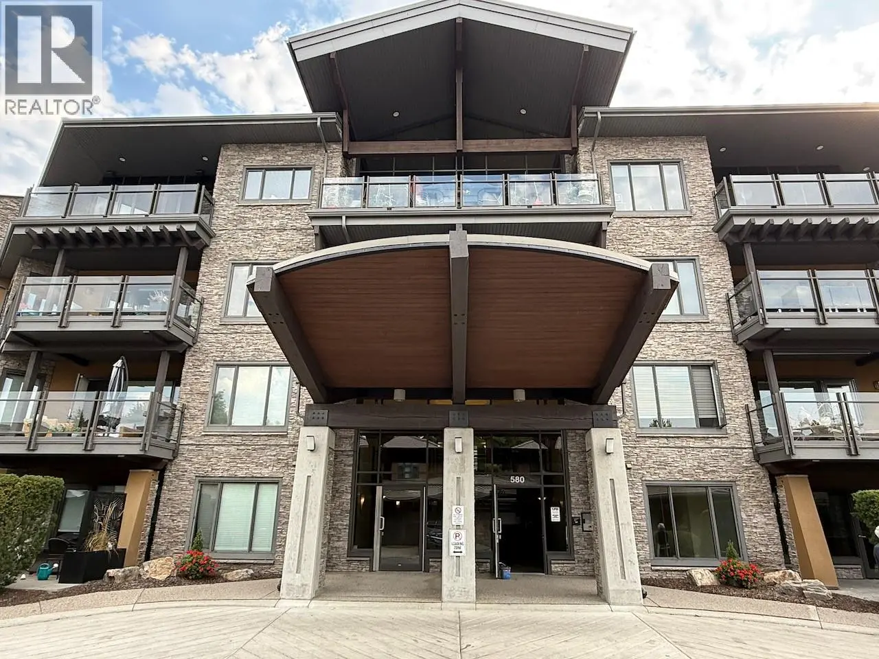 580 Sarsons Road Unit# 301. Kelowna, British Columbia