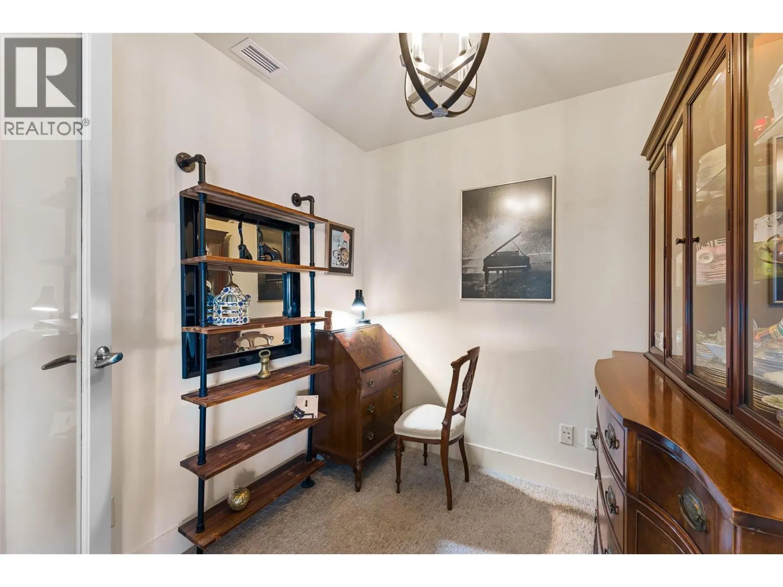 580 Sarsons Road Unit# 301. Kelowna, British Columbia