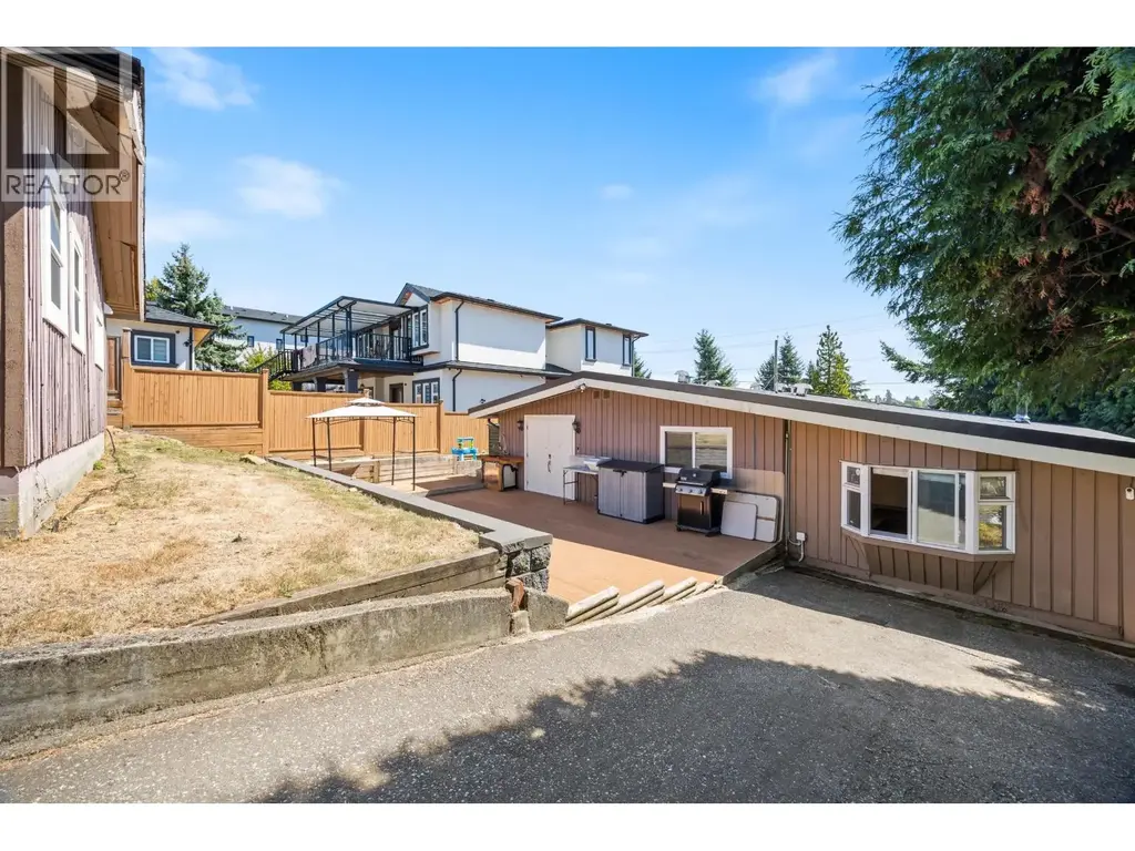 8085 10th Avenue, Burnaby