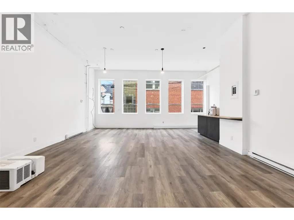 533 Baker Street Unit# 2, Nelson