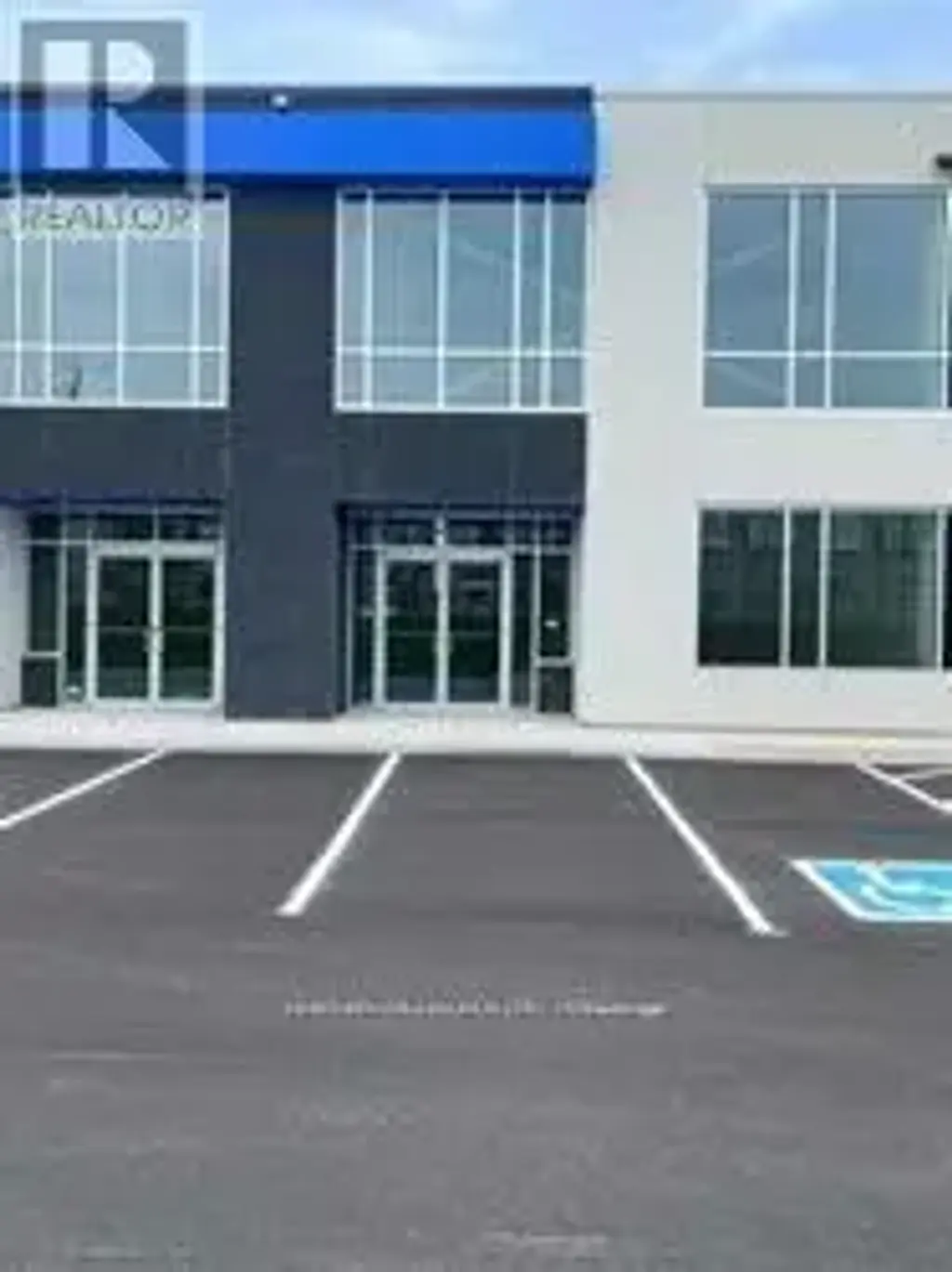 Unit 11 - 10950 Woodbine Avenue, Markham (Victoria Square)