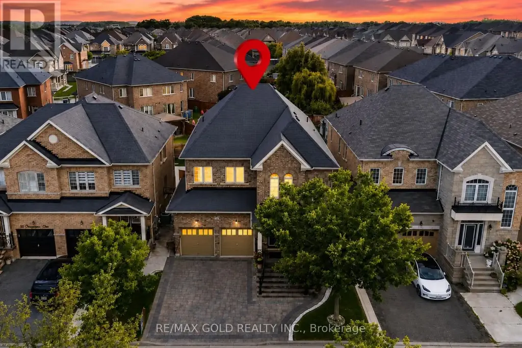 54 Orangeblossom Trail, Brampton (Credit Valley)