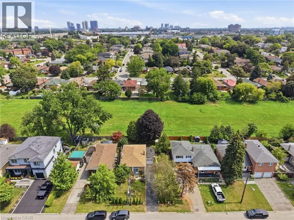 88 Cavehill Crescent, Scarborough