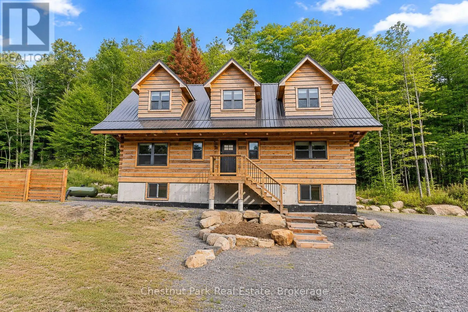 2517 North Shore Road, Algonquin Highlands (Stanhope)