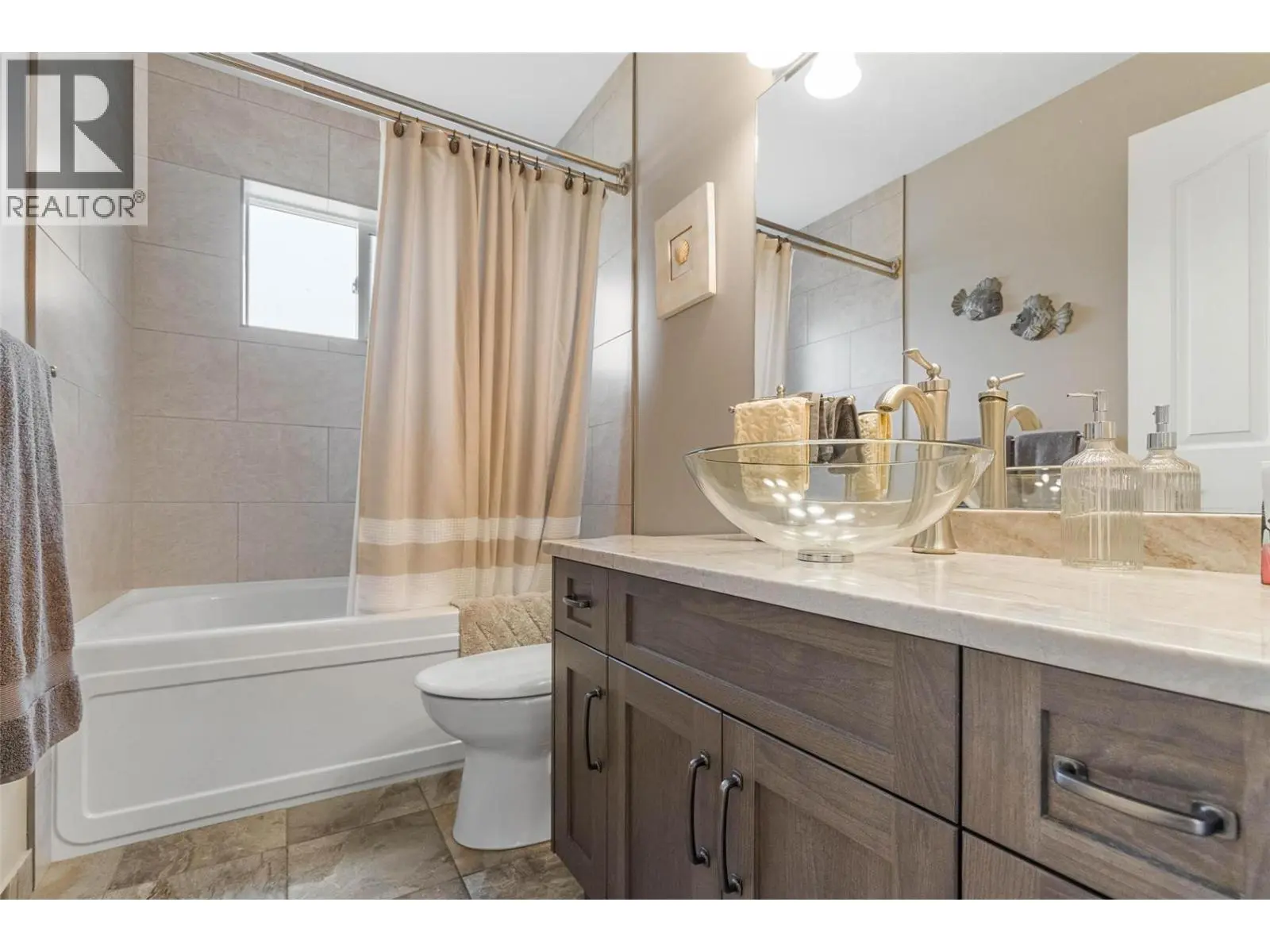 1409 + 1429 Teasdale Road. Kelowna, British Columbia