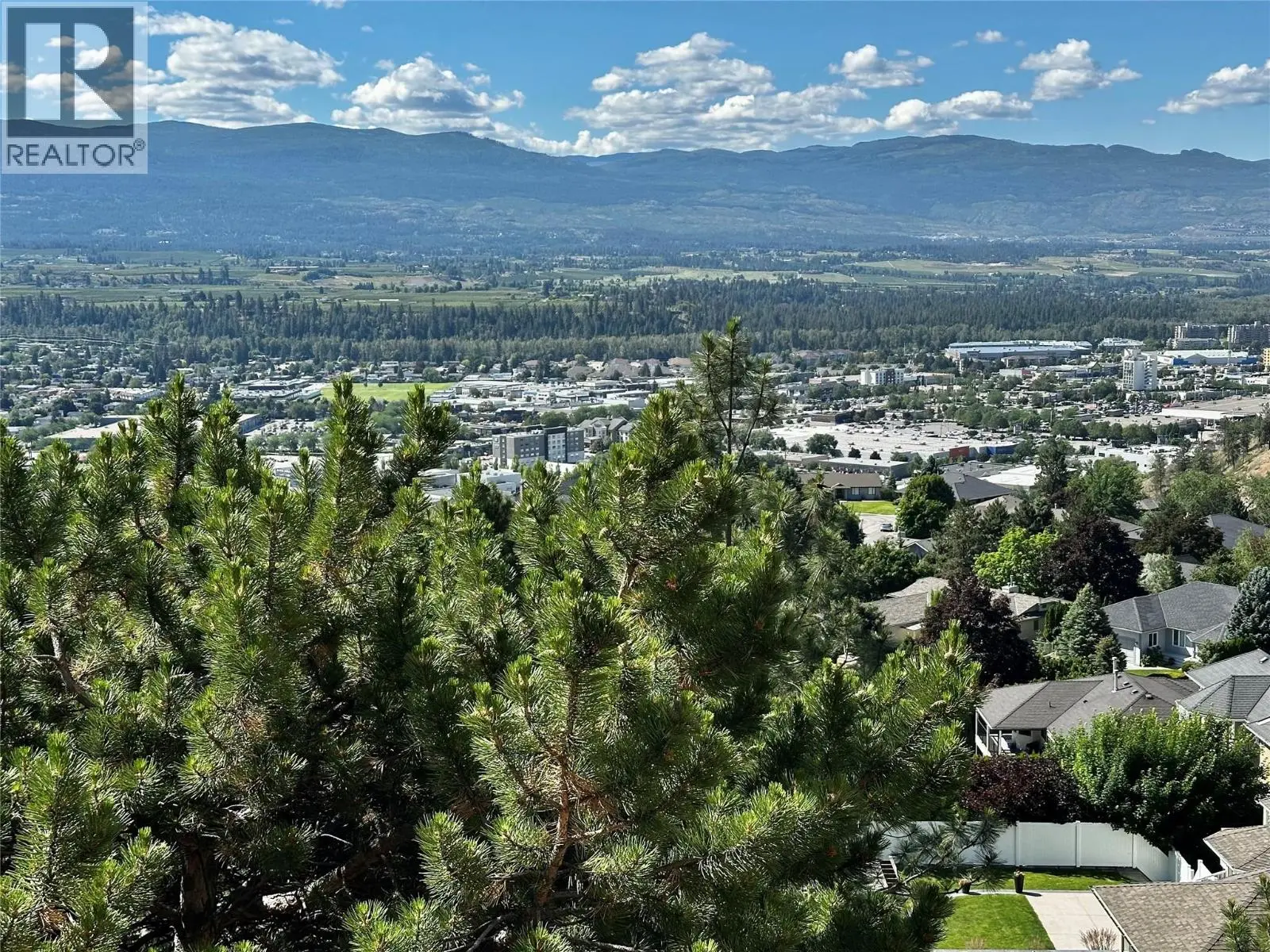 880 Christina Place Unit# 21. Kelowna, British Columbia