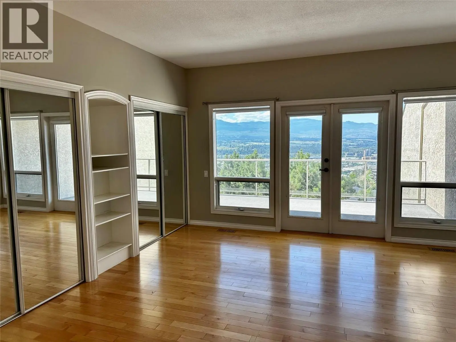 880 Christina Place Unit# 21. Kelowna, British Columbia